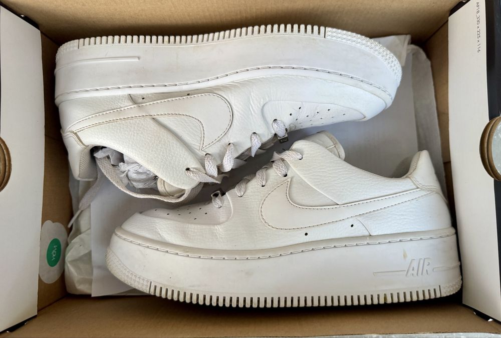 Nike Air Force 1 Sage Low