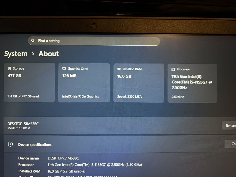 Лаптоп MSI Modern 15