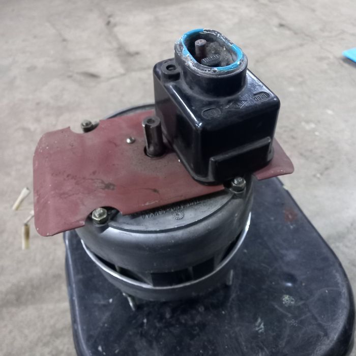 Продаю двигатель от алматинки в рабочем состояний