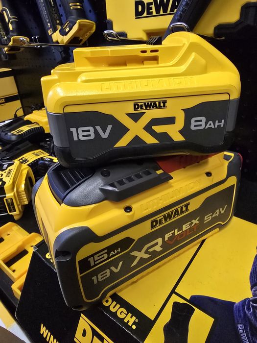 Новия Aкумулаторен  винтоверт DeWALT DCD1007N-XJ, 18V, 169 Nm
