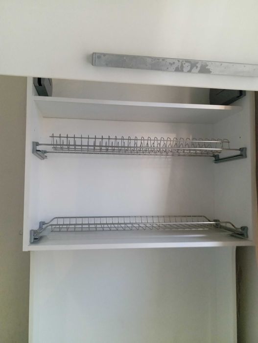 Кухонный шкаф и стенку