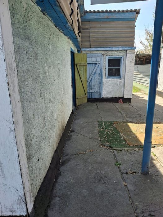 үй сатылады тезарада