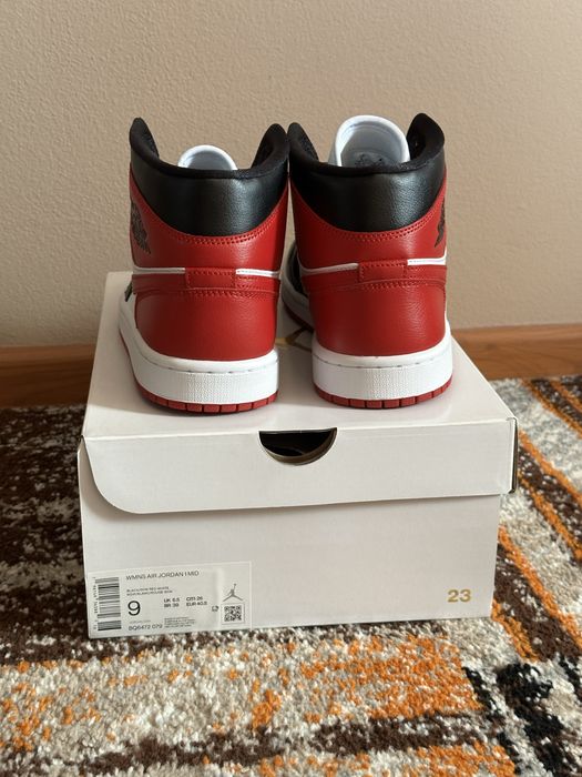Jordan 1 Mid Bred Toe