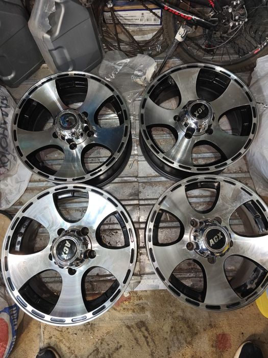 Продам диски УАЗ/Нива R16