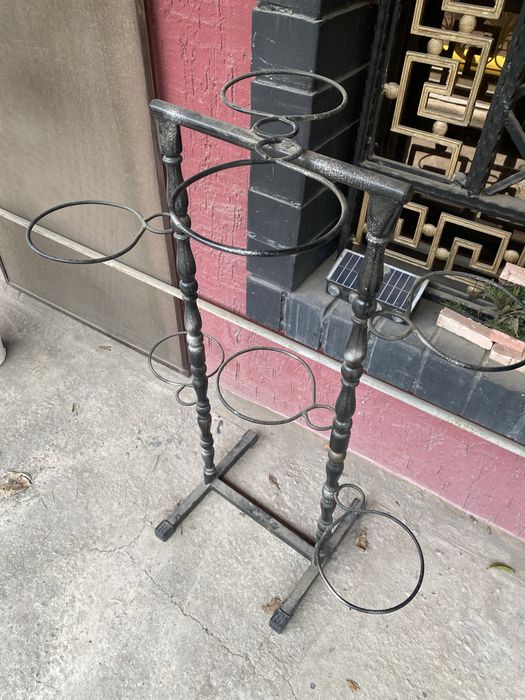 Подставка для цветов