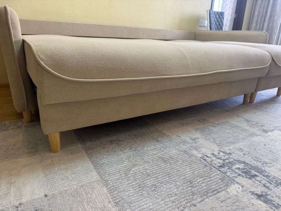 Продам диван срочно