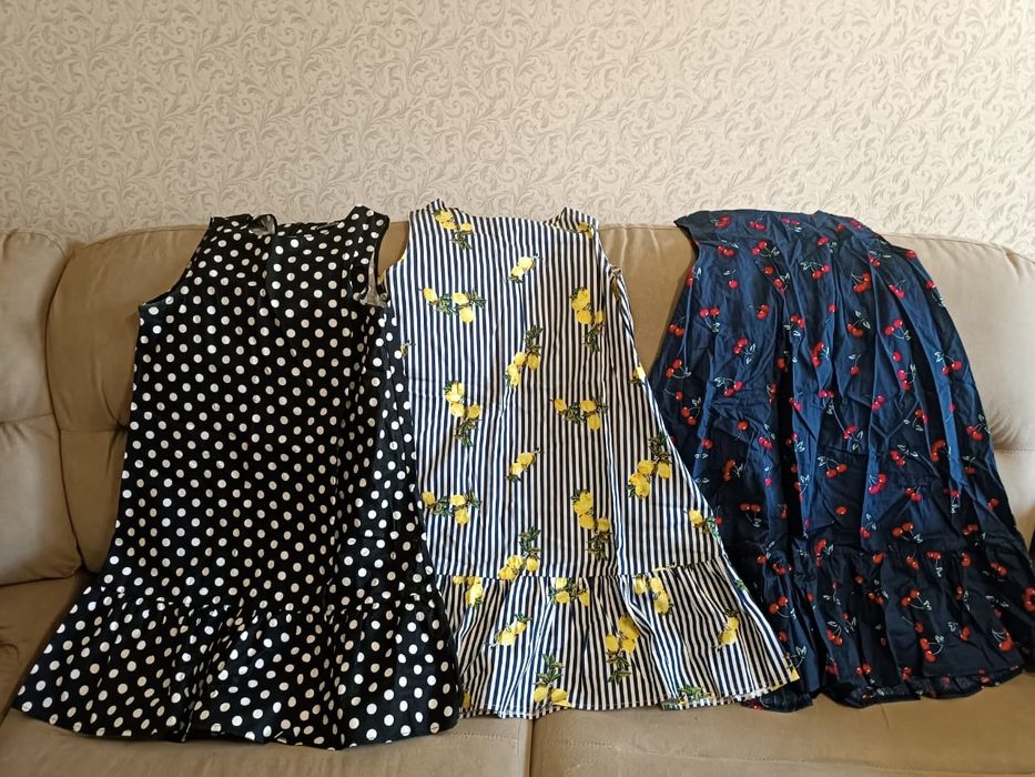 Продам платья повседневные.