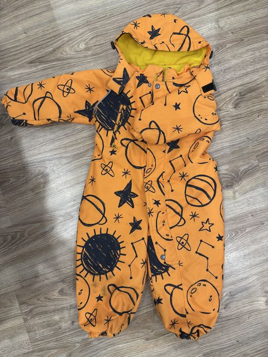 Детская верхняя одежда на мальчиков и девочек