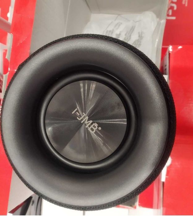 Преносимa Bluetooth , тонколона, usb TF card FM и дълбок бас, 10 вата