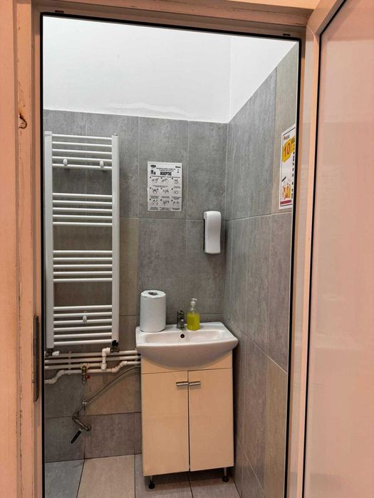 Spațiu comercial de închiriat – 200 mp – zonă centrală, Liești, Galați