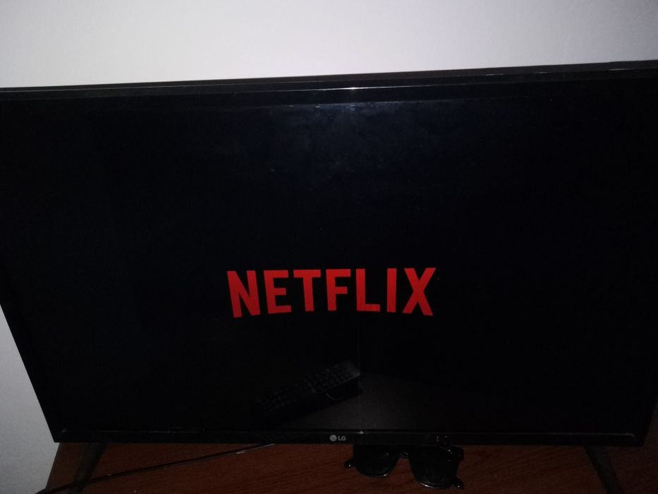 Smart TV stare bună 81cm