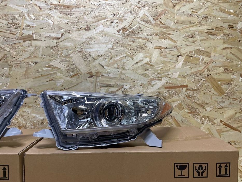 Фары с корректором на Хайландер 10-13