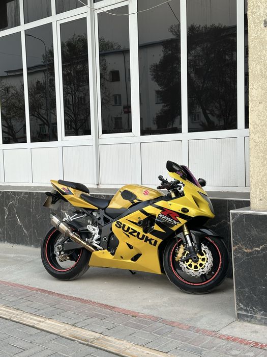 Suzuki GSXR 600 K4