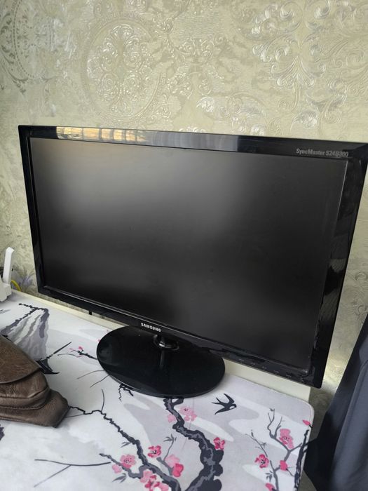 Монитор Samsung цена 10к