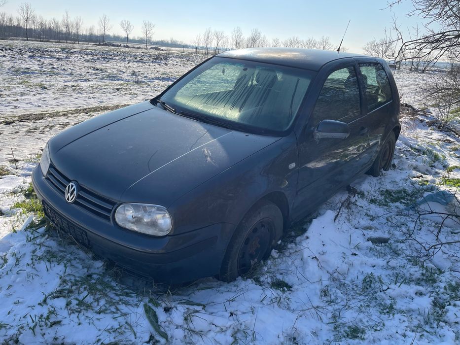 Volkswagen Golf 4 1.4 16V Piese de schimb