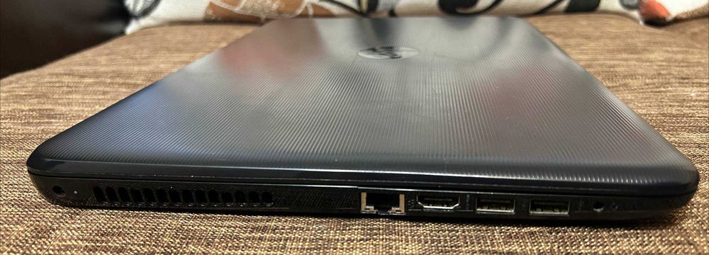 Ноутбук HP ( 1 TB диск , 8 Gb ОЗУ]