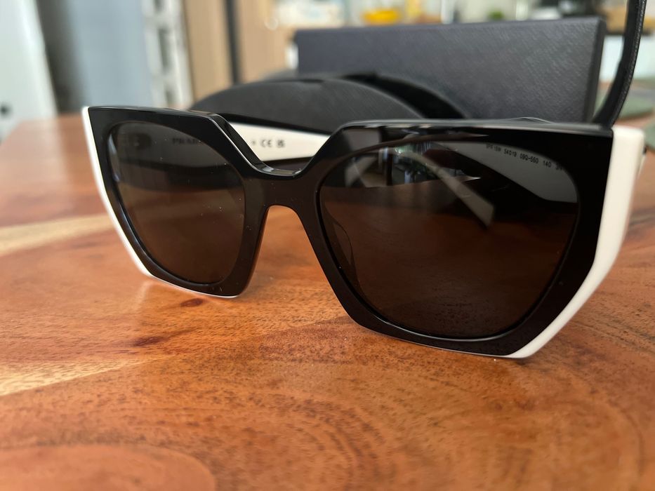 Слънчеви очила Прада Prada