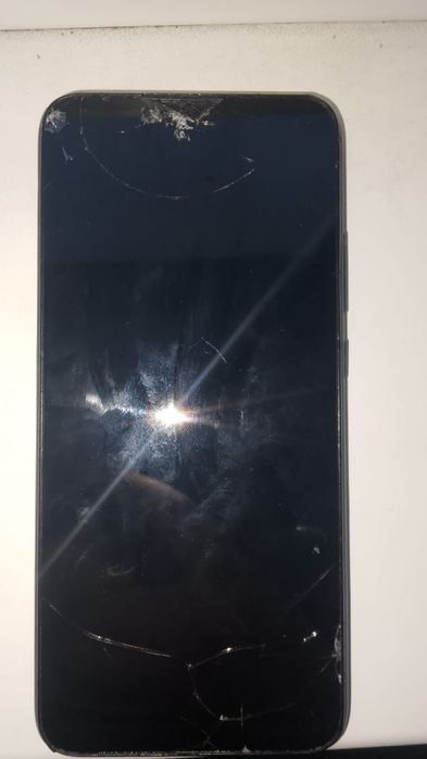 Продам редми 9 с сломан экран