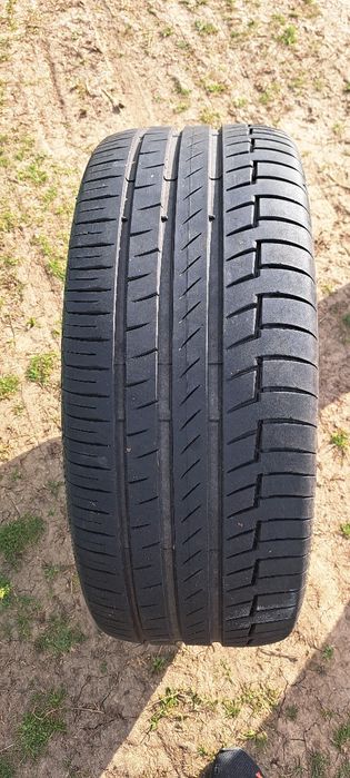 Continental 225/45R20 V Xl
