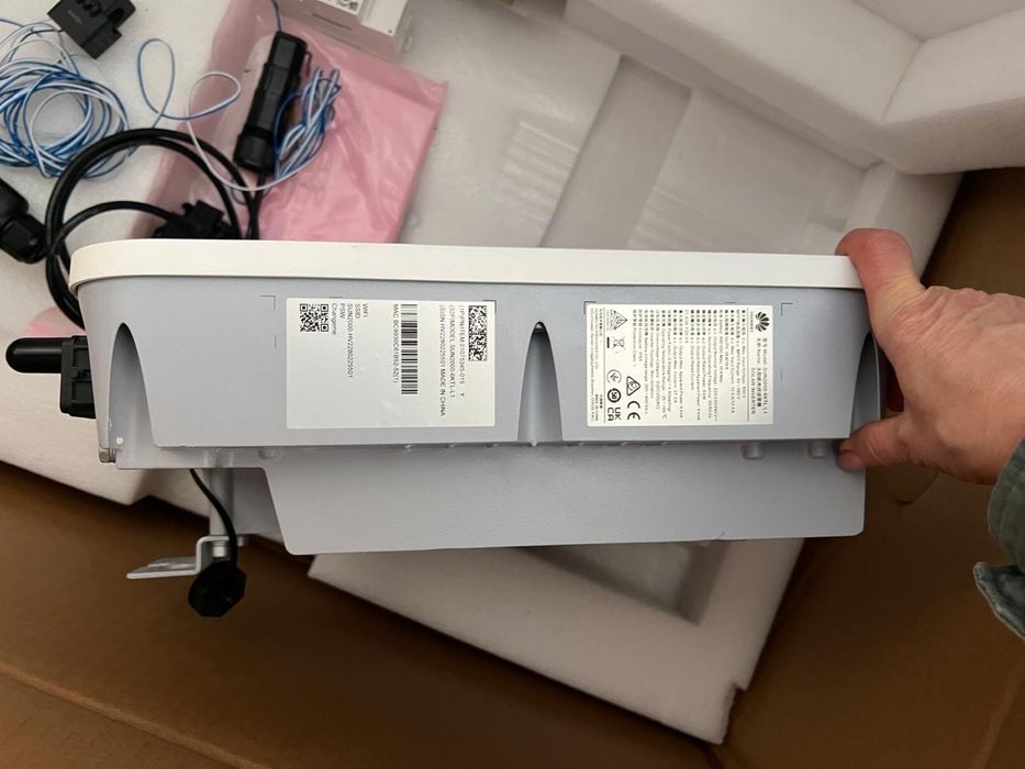 Huawei SUN2000-6KTL-L1 6kW Hybrid + Smart Meter + Dongle – Complet