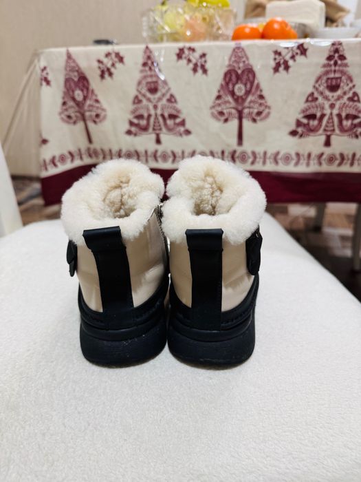 Продам ботинки для девочки в идеальном состоянии!!!