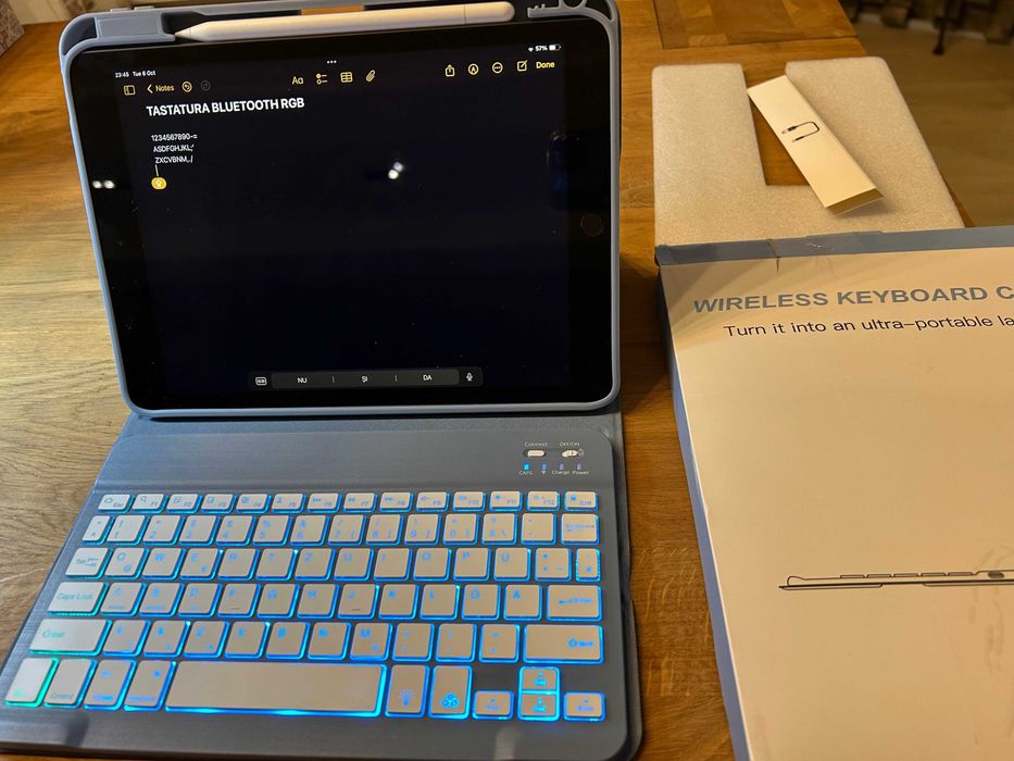 Case (husa) + Tastatură iPad compatibilă cu 10 (10,9 in), iluminata RGB