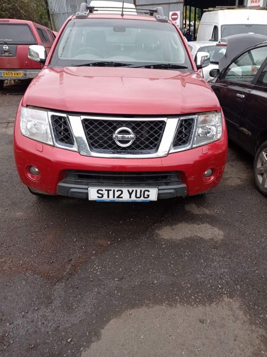 Nisan Navara 2.5 DCI 190 kc 2013 г