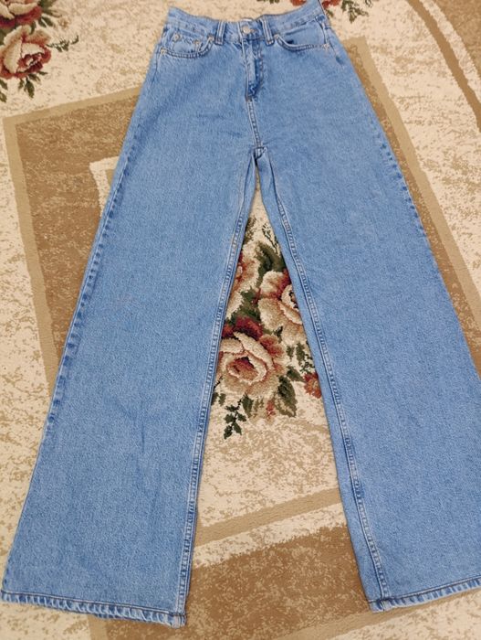Джинсы  женские.