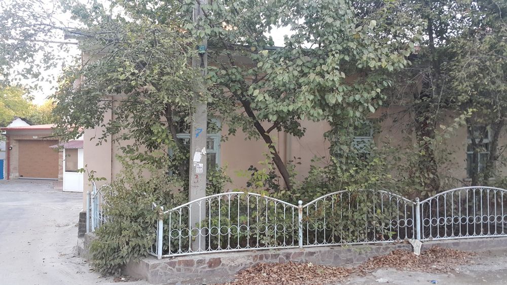 Продажа земельного участка с домом