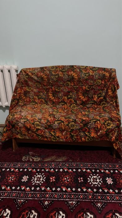 Диван полу люкс.