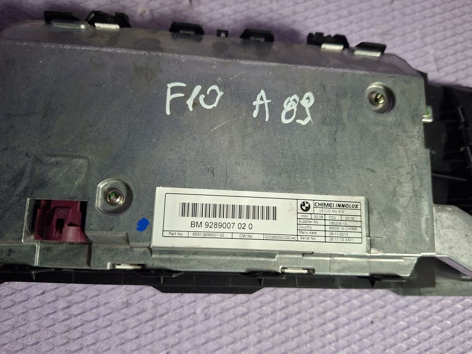 Radio CD cu display BMW F10 F11 Cod 9331597 Cod 9289007