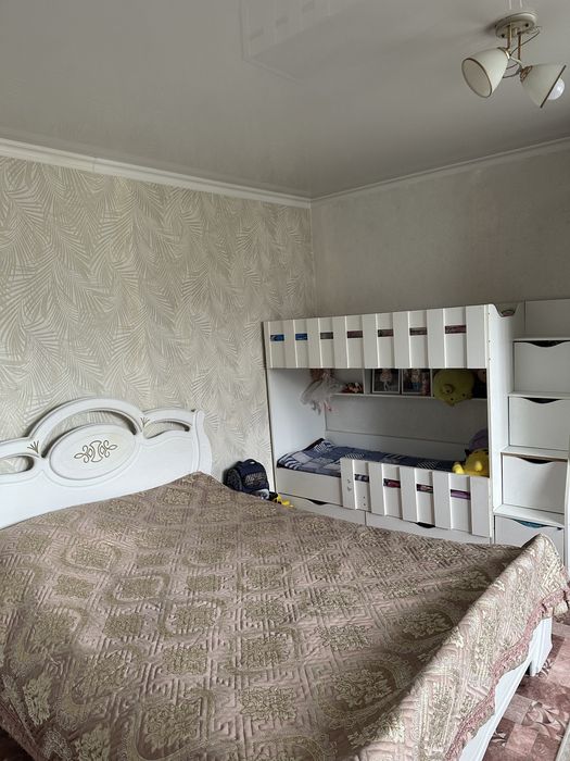 Двухярусный кровать