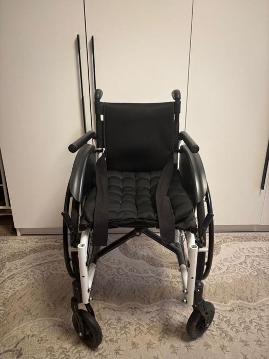 Инвалидная коляска