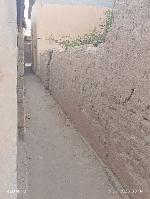 Двор в городе Навои