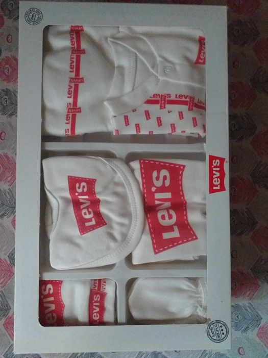 Trusou Gucci set nou nascut