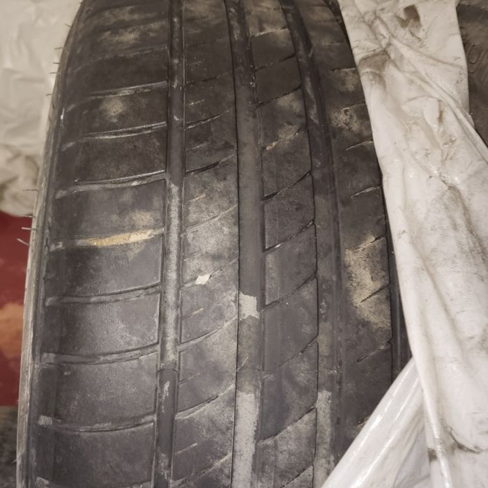 Продам шины летний балон R17/50/225