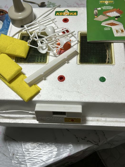 продаю инкубатор