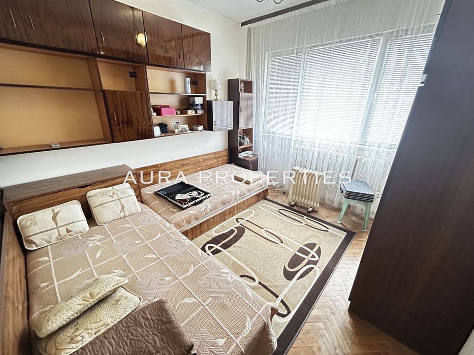 Продава се Тристаен апартамент в Разград, Център - 86 кв.м за 1423 €/кв.м - Снимка #3