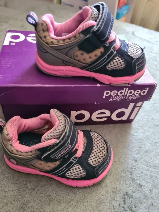 Детская обувь в хорошем состоянии