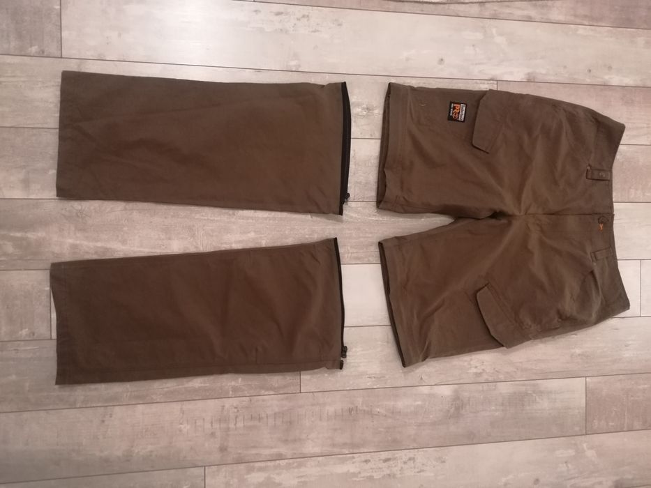 Pantaloni cargo cu buzunare