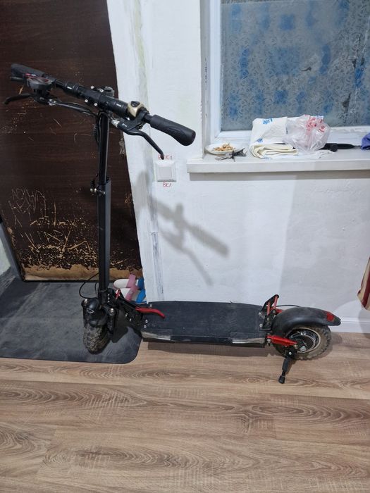 Продам электро самокат