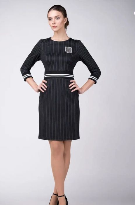 Платья по  4000 тенге.