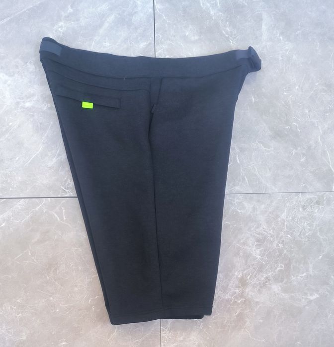 Halley Hansen къси панталони 2XL