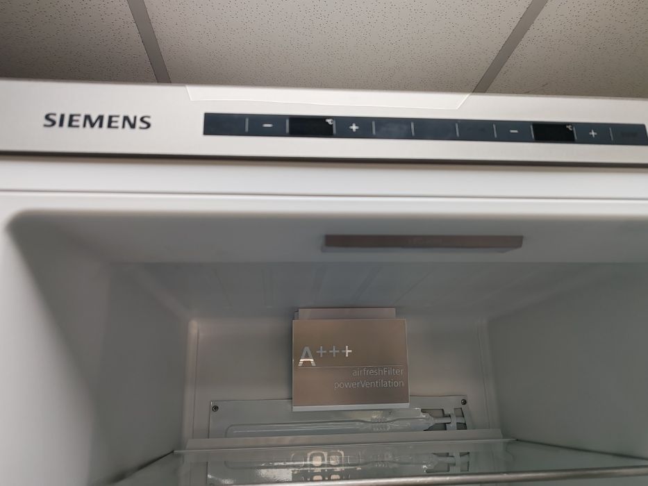 Иноксов комбиниран хладилник с фризер Сименс Siemens с 2 години Гаранция!