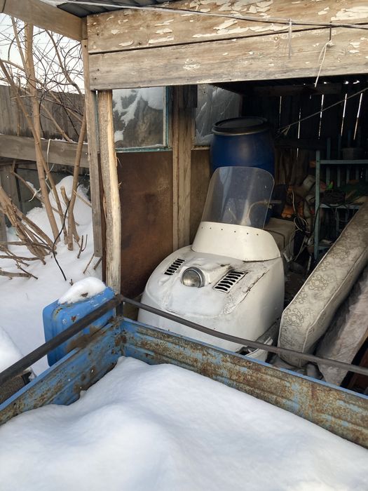 Продам снегоходБуран