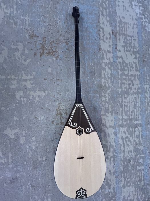 Домбыра сатылады