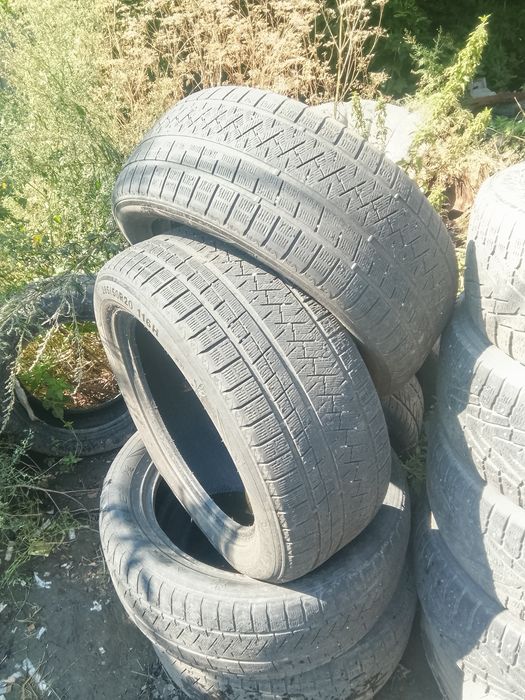 Продам шины 235/60/18