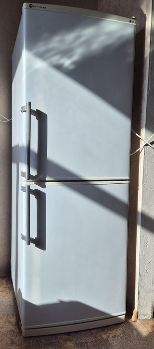 Продам холодильник