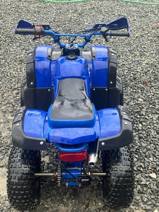 Vând mai multe atv uri si noi si sh