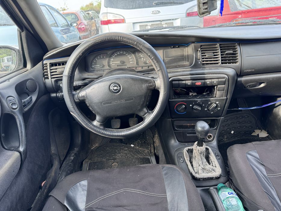 Opel Vectra B 2.0dtl 101hp 2000г На Части